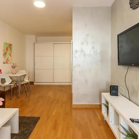 Apartment New Lavina, Parking 5 Evra Dan