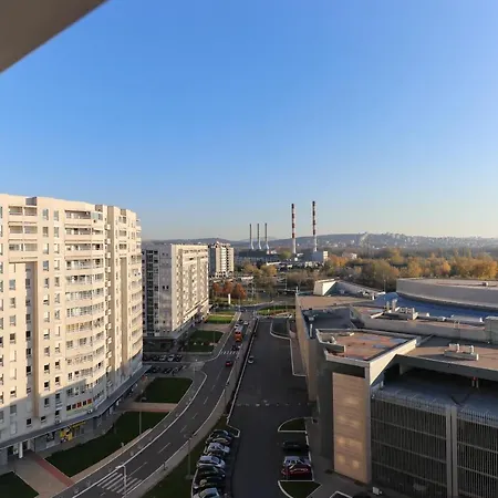 New Lavina, Parking 5 Evra Dan * Belgrad