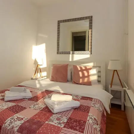 New Lavina, Parking 5 Evra Dan