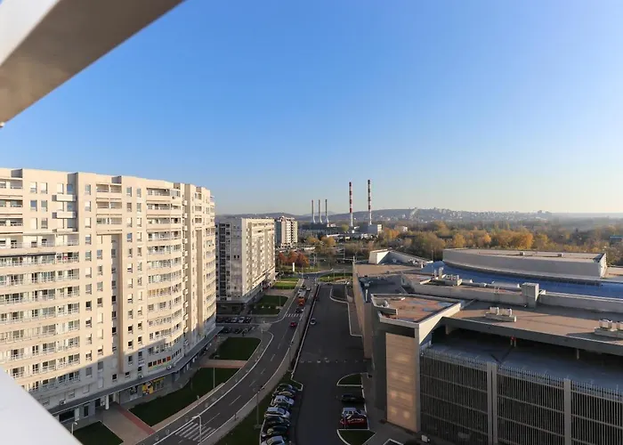 New Lavina, Parking 5 Evra Dan * 베오그라드